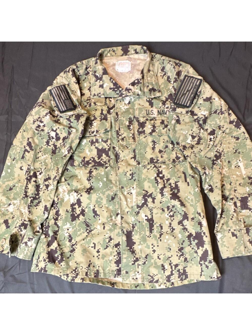 US Navy NWU Type III AOR2 Camo Jacket Dont Tread On Me Flag Patches Military BDU